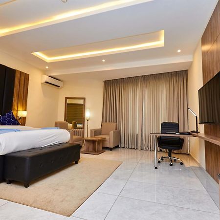 Vintano Hotel Lekki Buitenkant foto