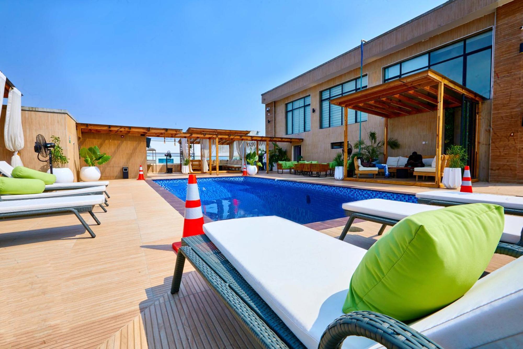 Vintano Hotel Lekki Buitenkant foto