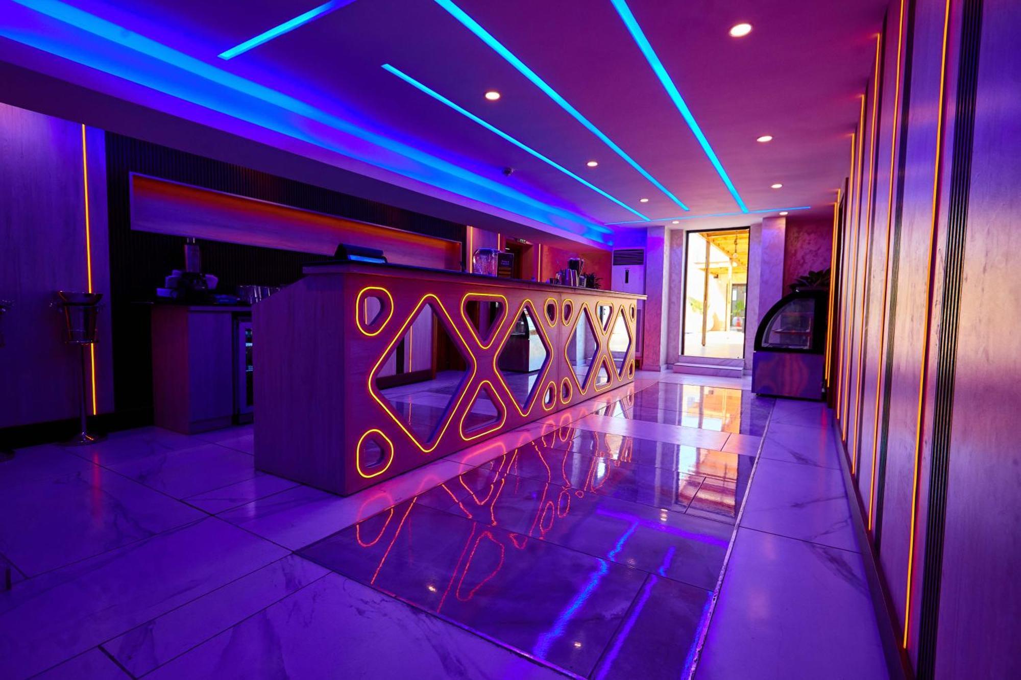 Vintano Hotel Lekki Buitenkant foto