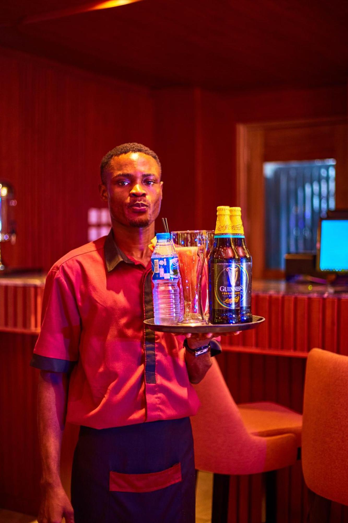 Vintano Hotel Lekki Buitenkant foto