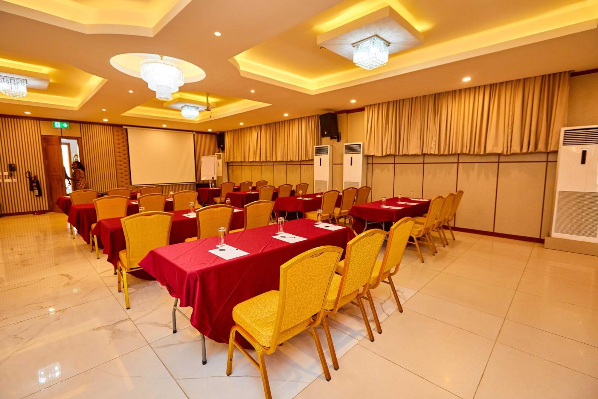 Vintano Hotel Lekki Buitenkant foto
