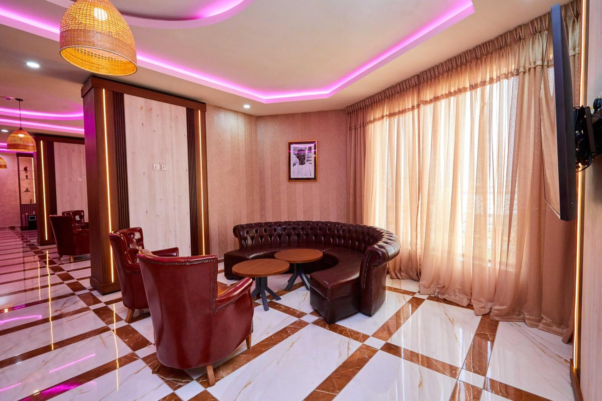 Vintano Hotel Lekki Buitenkant foto