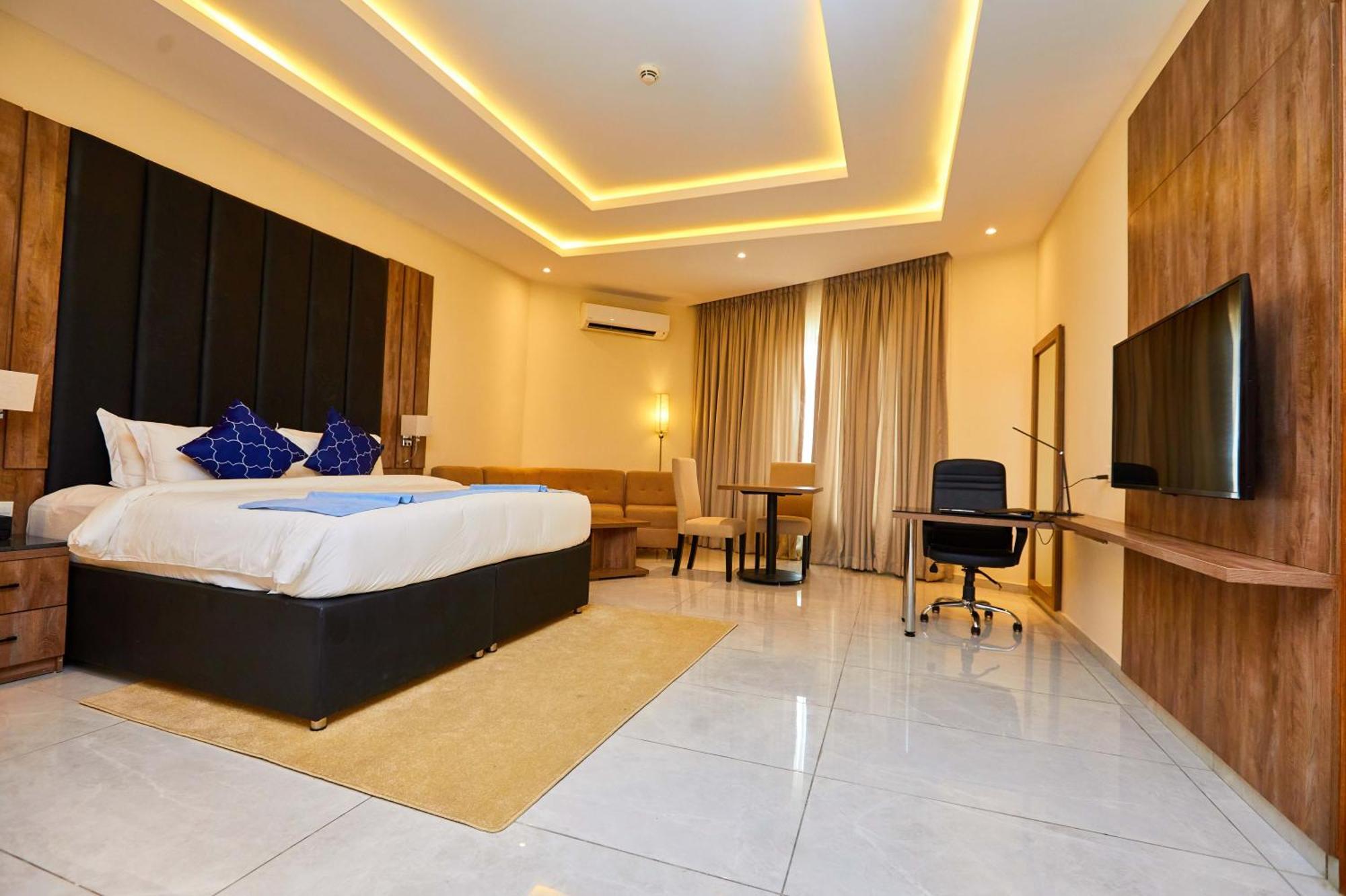 Vintano Hotel Lekki Buitenkant foto