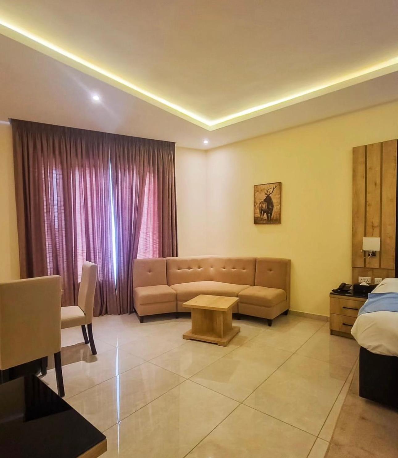 Vintano Hotel Lekki Buitenkant foto