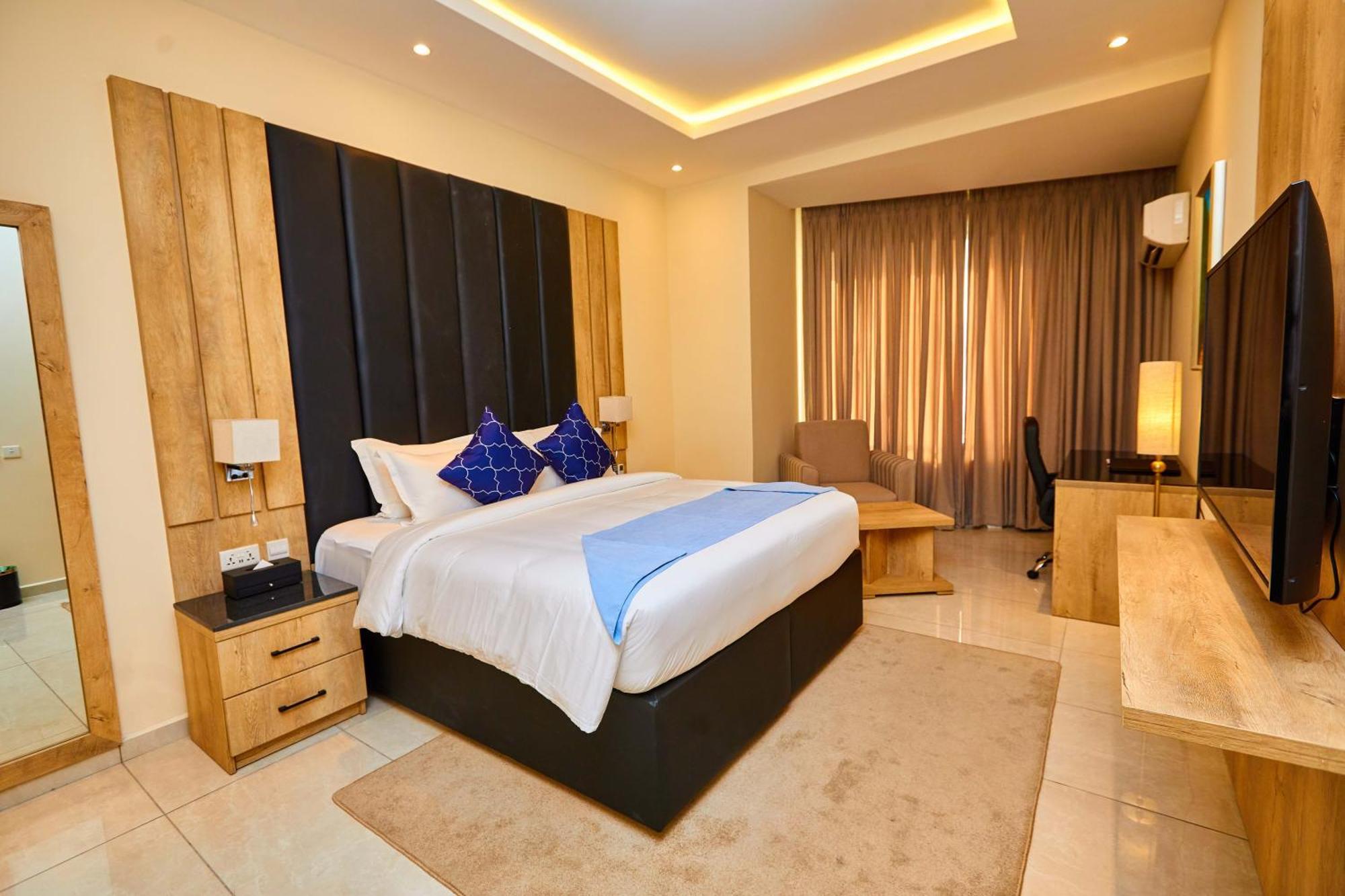 Vintano Hotel Lekki Buitenkant foto