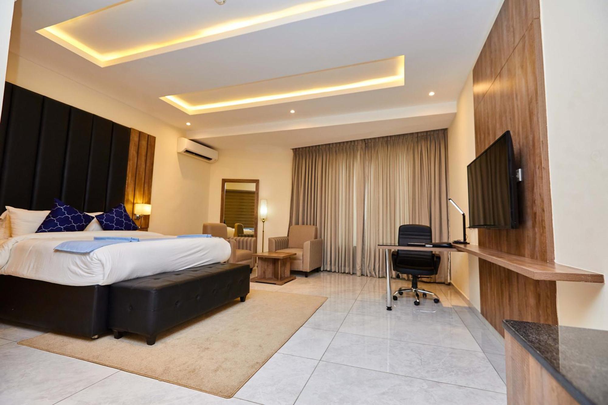 Vintano Hotel Lekki Buitenkant foto